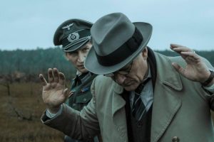 'Never Alone' (2025), crítica | Si alguna vez te has preguntado qué estaba pasando en Finlandia durante la II Guerra Mundial, esta película da la respuesta