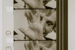 Fue una de las directoras más influyentes de la historia, aunque fuese para mal. Su historia se relata en esta compleja película que puedes ver en streaming