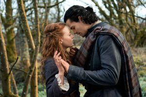 El spin-off de 'Outlander' comparte un vínculo muy especial con 'Brave'. Así se compuso la banda sonora que marca el tono emocional de 'Sangre de mi sangre'