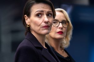 'Rehén' es un thriller político impactante con un toque dramático muy adictivo. Una bomba de relojería hecha para entretener