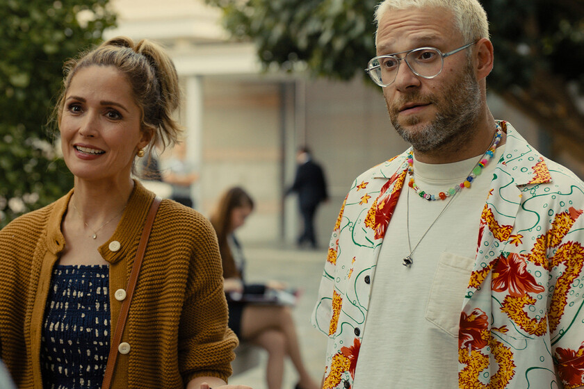 "Todos follaban entre ellos". Seth Rogen culpa a 'Friends' de que la gente crea que los protagonistas de 'Platónico' terminarán juntos