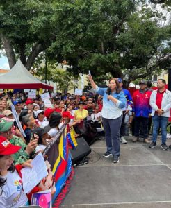 Alcaldesa de Caracas: la consigna es ¡yo me alisto por la Patria!