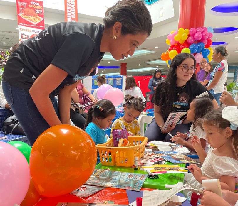 Chamos se divierten leyendo en vacaciones con la feria del libro Carabobo