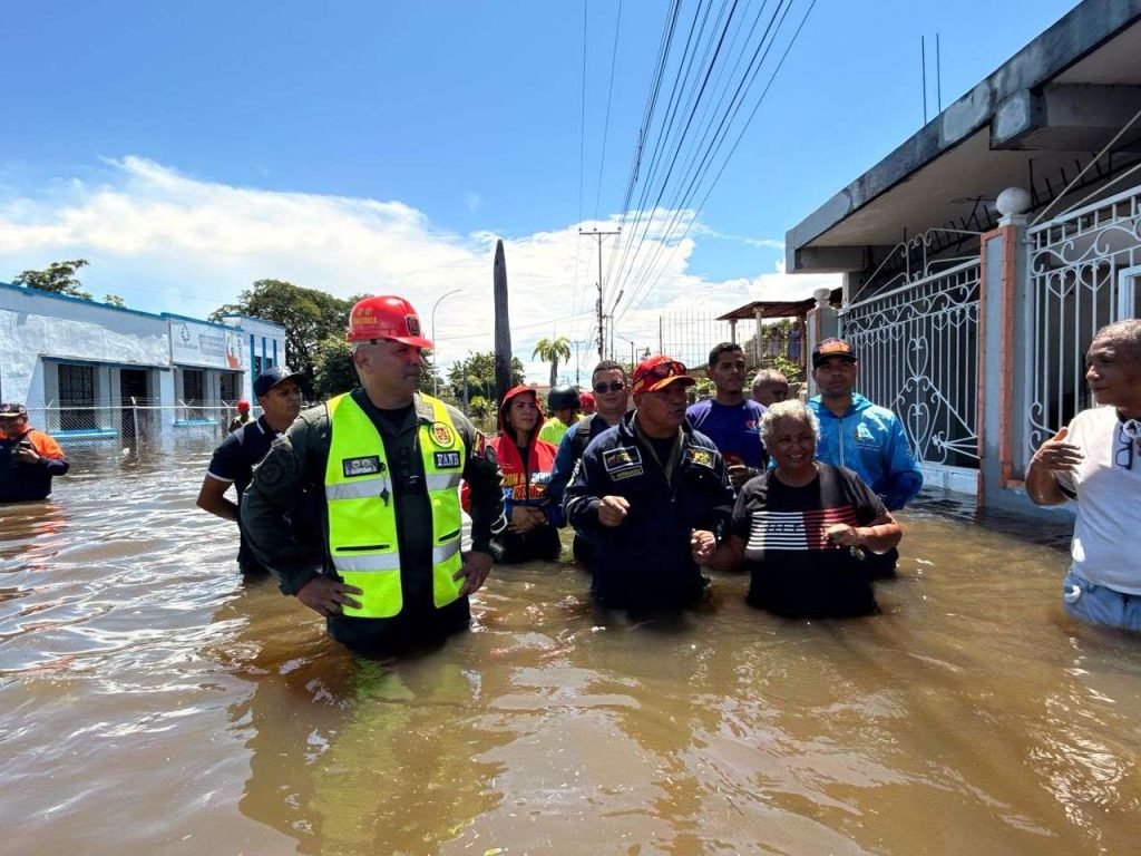 Cierran Paseo Orinoco en Ciudad Bolívar tras declarar alerta roja