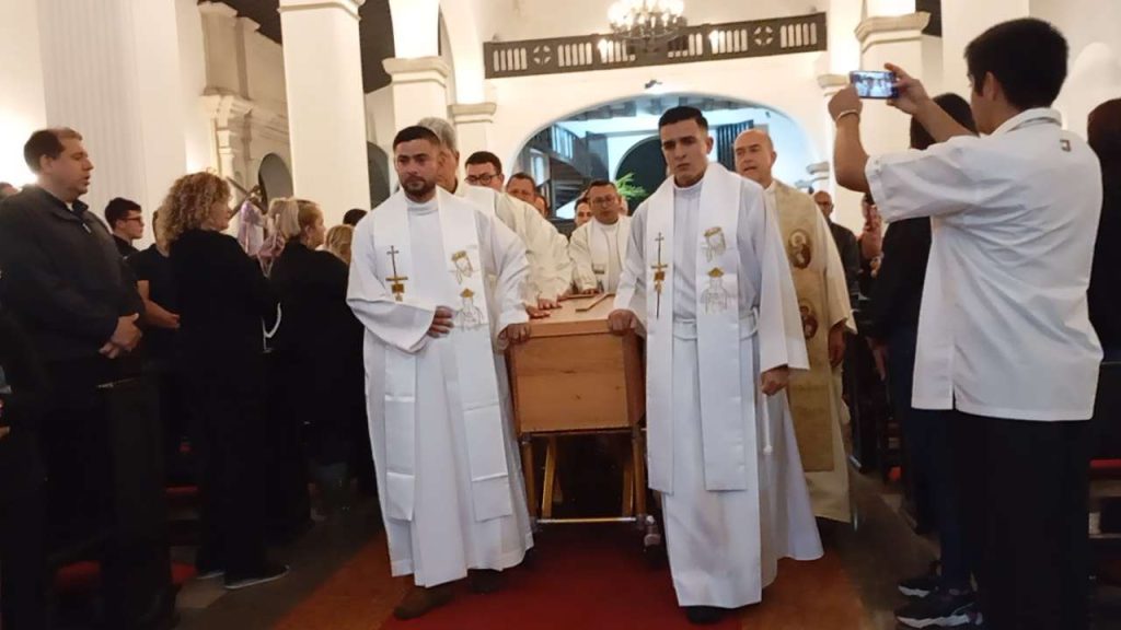 Despiden en capilla ardiente durante 3 días a monseñor Mario Moronta