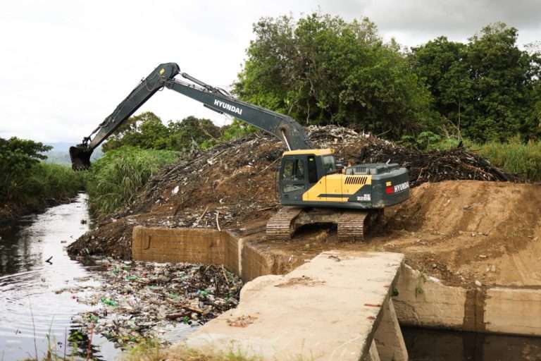 Ejecutan trabajos de limpieza en el río Aragua
