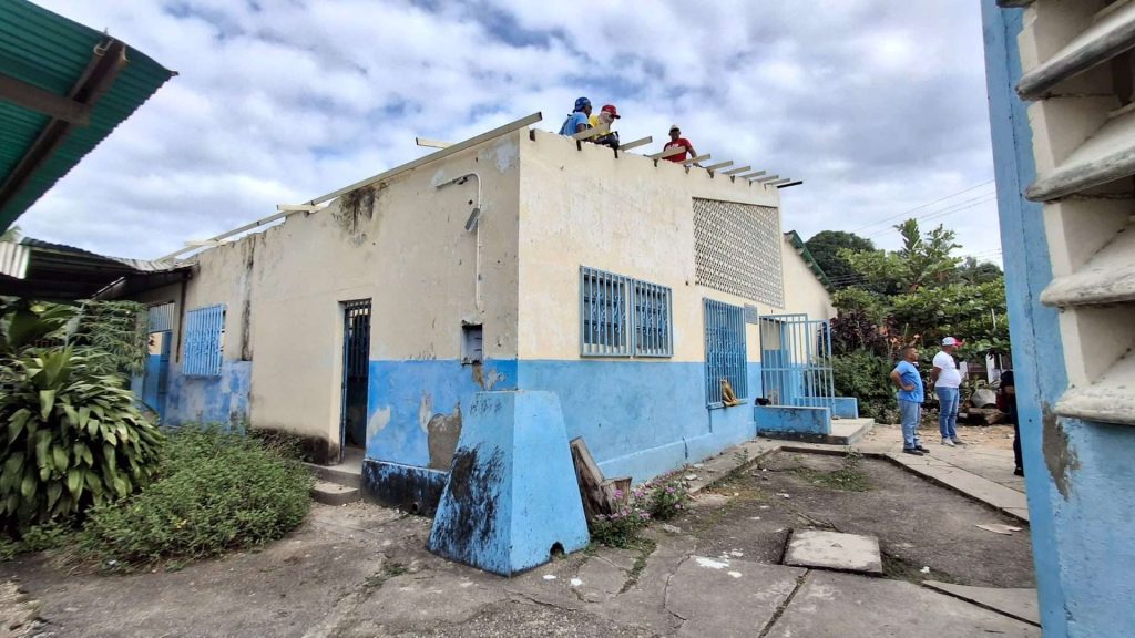 En Miranda rehabilitan 28 escuelas para el año escolar 2025-2026