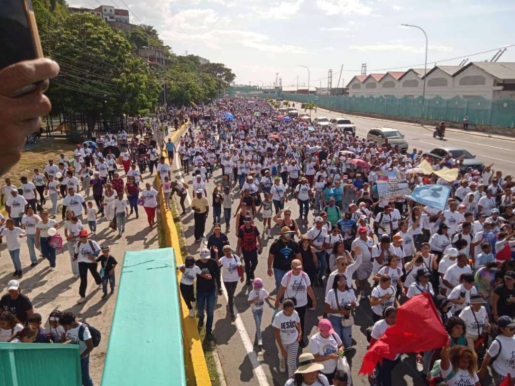 En las regiones se movilizaron por el Día Nacional de la marcha para Jesús