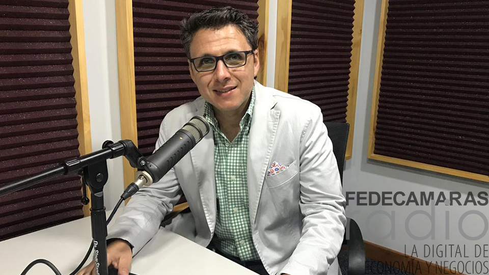 Capozzolo llama a "luchar firmemente" contra la informalidad y priorizar el producto nacional