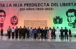 Inauguran Monumento a Bolivia en la parroquia Sucre de Caracas