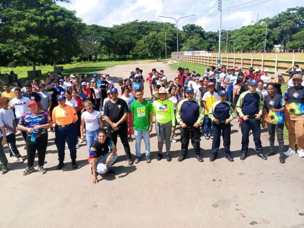 Inicia formación para jóvenes recreadores en San Francisco de Yare