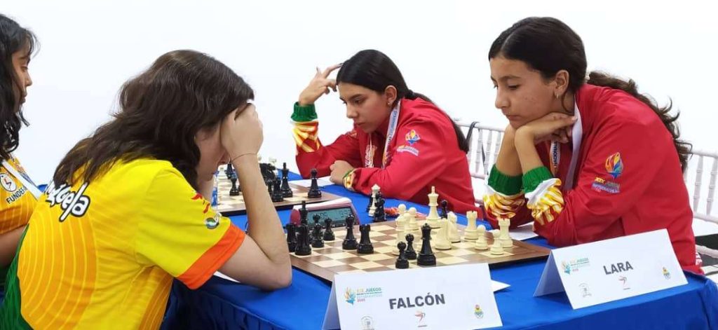 Inició competencia de talentos escolares en Ajedrez