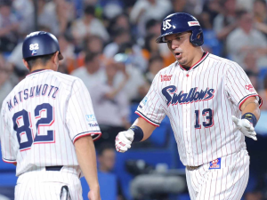 José Osuna se reencontró con el cuadrangular en Japón