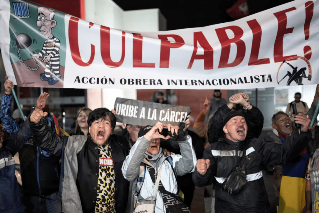 La justicia finalmente alcanzó a Álvaro Uribe