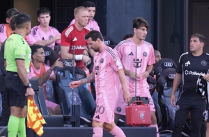 Lionel Messi sufre una 'lesión muscular menor' en la pierna derecha