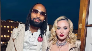 El novio de Madonna influyó en su decisión para su próxima cirugía plástica: 'No escucha a nadie'