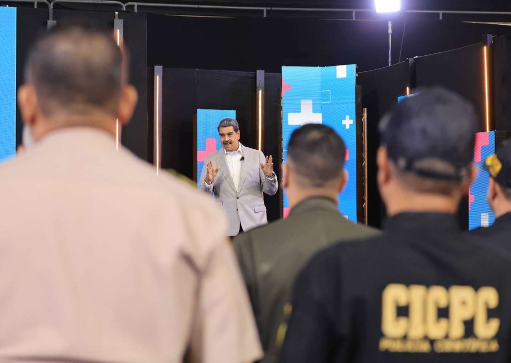 Maduro agradece muestras de apoyo ante agresión imperial