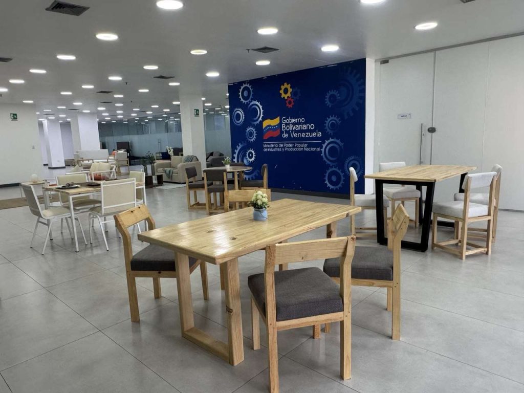 Ministerio de Industrias lanza el plan Amuebla tu Hogar