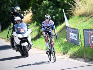 Orluis Aular sube al podio en primera etapa de la Vuelta a España
