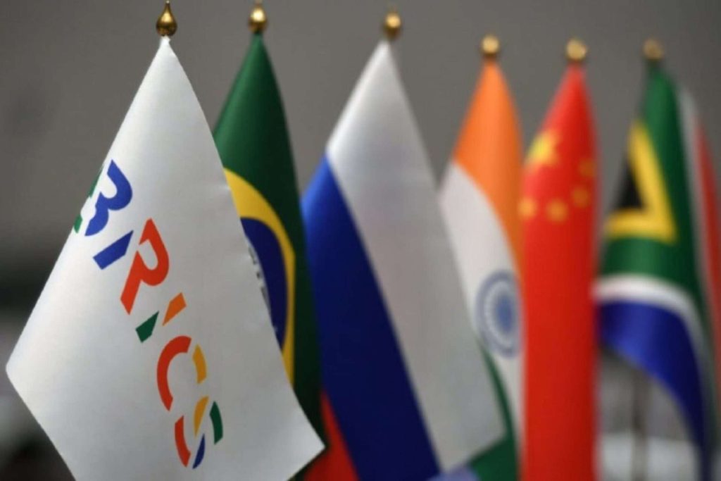 Otro país de los BRICS prepara estrategia contra aranceles de Trump