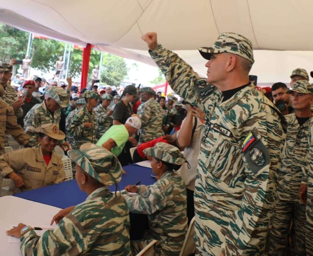Padrino López: la Patria está en el centro del sentir popular