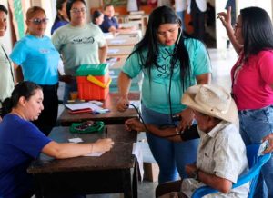 Programa "Más años, más amor" favoreció a abuelos en Guárico