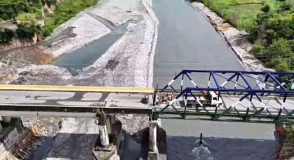 Reabren paso hacia Río Acarigua tras recuperación de puente