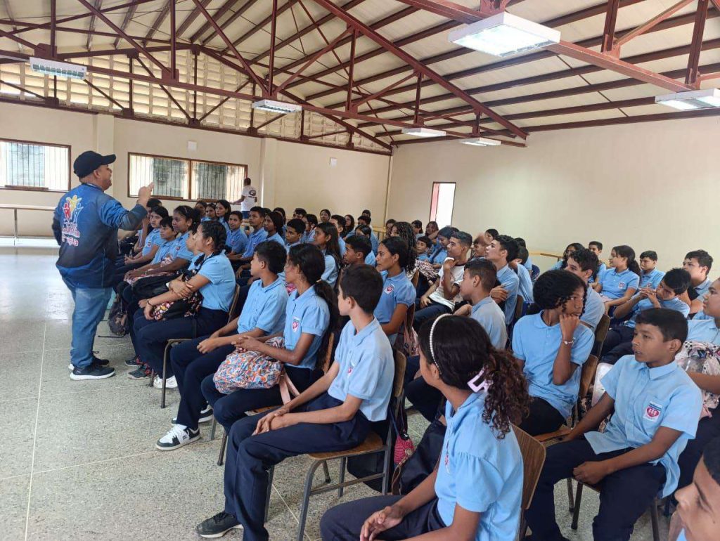 Realizarán censo en las comunidades para ubicar niños y jóvenes que no estén estudiando