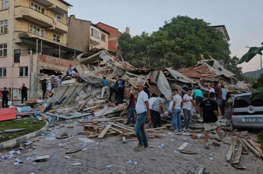 Registran terremoto de magnitud 6,1 al noroeste de Türkiye