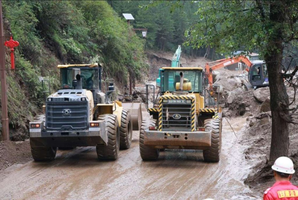 Reportan 15 muertos por inundaciones en provincia china de Gansu