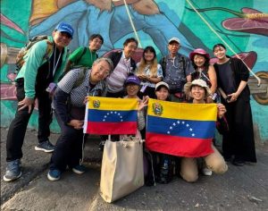 Turistas japoneses visitaron el barrio La Lucha y el Warairarepano