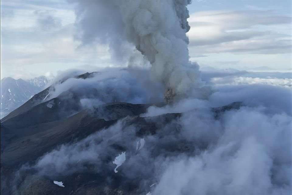 Un volcán ruso se despierta por primera vez en casi 500 años