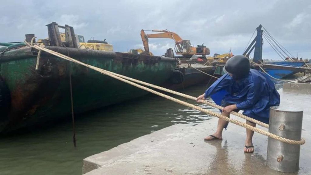 Vietnam evacuará a 586.000 por tifón