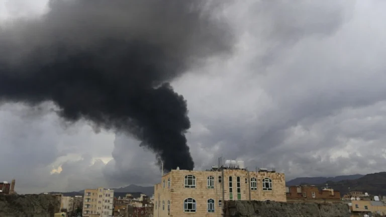 Yemen proseguirá ofensiva en apoyo a Palestina tras agresión israelí