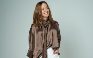 Ana Ascanio celebra una década en la industria de la moda con ‘INFINITO’