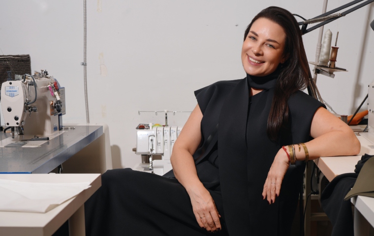 Nuevos diseños de Gussy López deslumbran en el Doral Fashion Week de Miami 2025