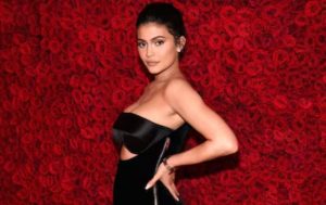 La mansión de Kylie, una fortaleza de lujo con búnker, garaje subterráneo y privacidad total