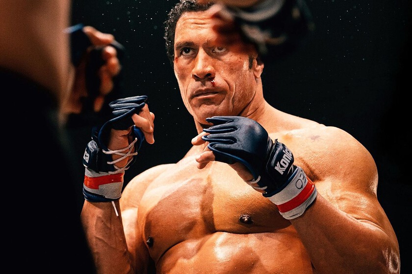 "Es difícil saber de qué eres capaz cuando te han encasillado". Dwayne Johnson cree que Hollywood le ha mantenido alejado de papeles como el de' The Smashing Machine'