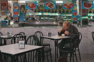 'Madrid, Ext' (2025), crítica | El réquiem definitivo a una ciudad que está perdiendo su identidad, una exquisita sinfonía que sabe a triste despedida