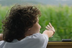 Carla Simón se estrenó con una película de referencia en el cine español reciente y puedes verla en streaming