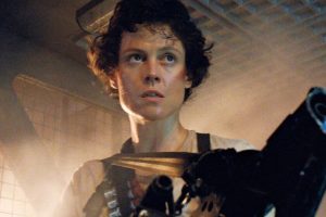 "No me lo puedo creer". Sigourney Weaver rompe su silencio y da su opinión sincera sobre 'Alien: Planeta Tierra'