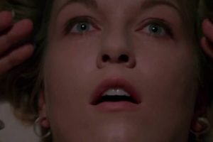 Hoy en TV, un western con estacas, gafas de sol, explosiones y muchos litros de sangre. Todo un festín de terror que fue infravalorado