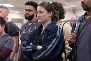 'The Pitt' es la mejor serie dramática en los Emmy 2025 y gana por la mínima a 'Separación'