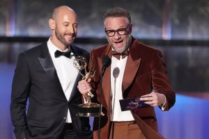 Seth Rogen explica por qué no hubo agradecimientos a Sal Saperstein en los Emmy, y su opinión se alinea bastante con la de James Cameron