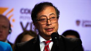 Gustavo Petro califica de 'asesinato' el ataque de EEUU contra embarcación con presuntos 'narcos venezolanos'