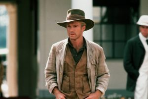 Hace 40 años Robert Redford conquistó a una generación de espectadoras como el eterno galán de ‘Memorias de África’. Nos regaló una historia de amor imposible de olvidar