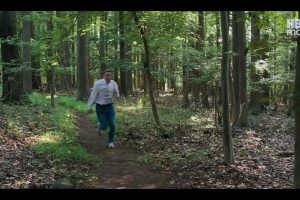 Después de desternillarnos con 'I Think You Should Leave', Tim Robinson destapa una conspiración en el tráiler de su nueva comedia para HBO Max