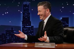 Jimmy Kimmel vuelve con su programa una semana después de que Disney lo cancelara. Por el camino, han perdido 4000 millones de dólares