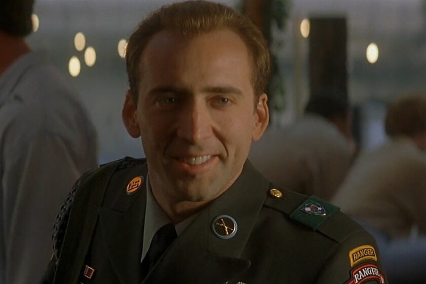 Hace 28 años, Nicolas Cage hizo una de sus mejores películas con este director. Ahora vuelven a trabajar juntos en un thriller bélico con ecos de James Bond