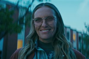 'Incontrolables' funciona bien al combinar el misterio con la crítica social. Pero el thriller de Netflix se diluye al priorizar lo estético